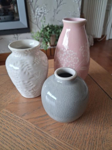 Next small decorative - next,