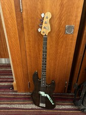 Fender Mark Hoppus Electric