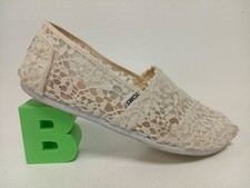 TOMS Women's Cream Lace Classic Slip On Shoes Size UK 7.5 Preowned With Box 