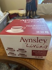 *Rare* Aynsley Living Madison Fine Bone China 4 Teacup & Saucer Set *Brand new*