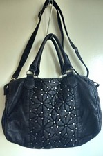 Pavers Handheld Shoulder