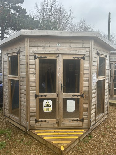 8x8 corner pent - 8x8,