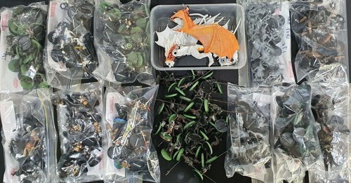 Multi listing plastic - plastic, models