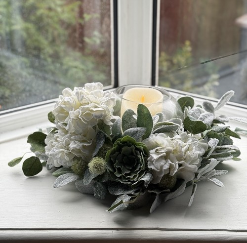 Wide floral table - 16”,