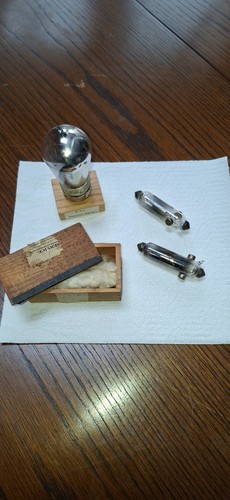 Mov r5v and two marconi - mov, v24