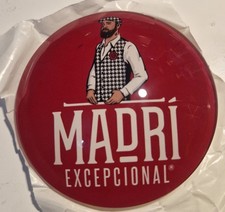 Madri Round Fish Eye Badge