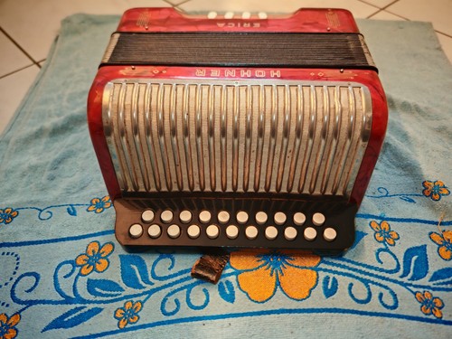 Accordion hohner erica - accordion,