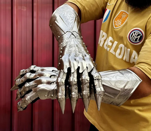 Witch king steel gauntlets - witch,