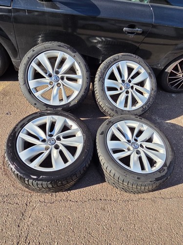 Vauxhall insignia alloys on - vauxhall,