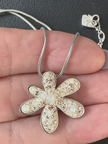 Genuine swan signed swarovski - genuine,