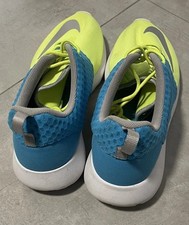 Size 11 - Nike Roshe Run FB