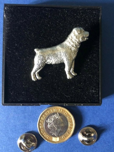 Rottweiler dog pin badge - rottweiler,