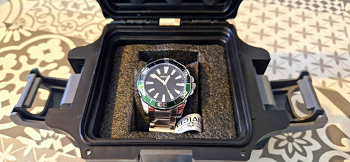 Invicta racing men quartz - men's,