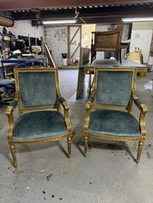 A Pair Of Luxurious Gilt