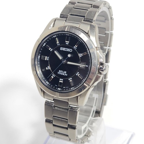Seiko solar date wristwatch - seiko,