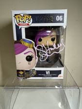 Hailee Steinfeld signed VI League of Legends #06 Funko Pop