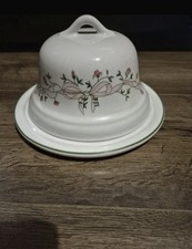 Eternal Beau Cheese Dome
