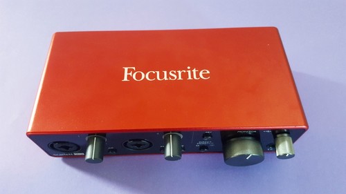 Focusrite scarlett 2i2 - focusrite, 3rd