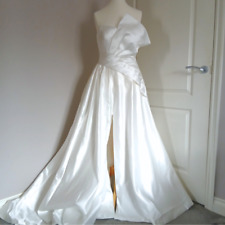 Sleeveless White A Line Train