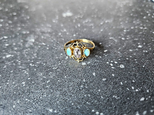 Antiqued yellow metal ring - yellow,