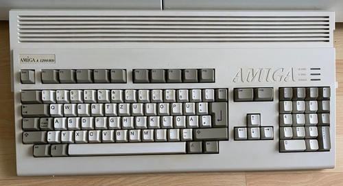 Commodore amiga 1200 with - commodore, hd