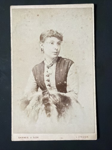 Cdv lady jewellery - lady, barnes