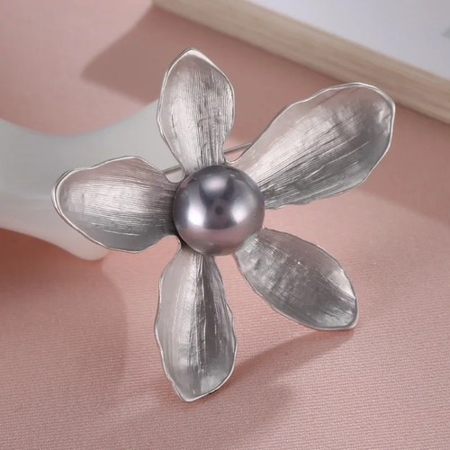 Five petal flower brooch - five-petal,