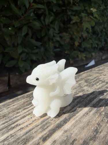 White jade dragon - white,