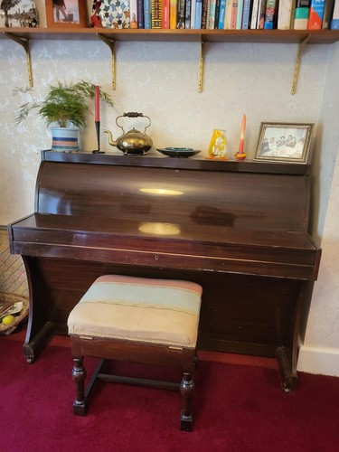 Neumeyer upright piano used - piano,