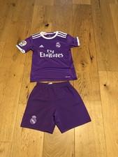 real madrid away Kit 17/18 Boys/Girls Size 9 - 10 years Adidas junior