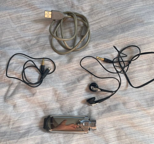 Sony network walkman 1gb - sony,