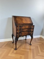 An Antique Style Early-Mid