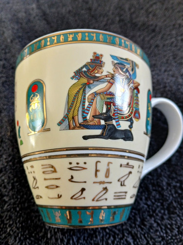 Fathi mahmoud porcelain - fathi,