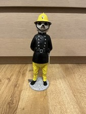 Country Artists Magnificent Meerkats Sam Fireman CA04472. 