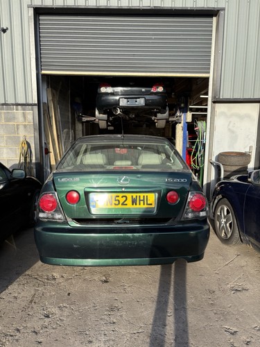 Lexus is200 spares breaking - lexus,