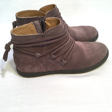 Ugg Women Rianne Ankle Boot Strappy Taupe Zip Suede Leather Light weight USA 6