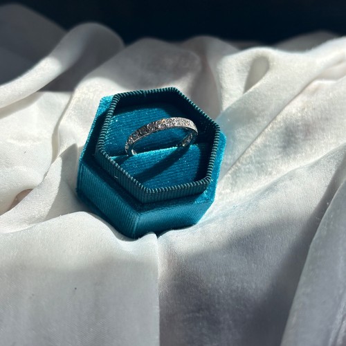 18ct white gold - gold, grain