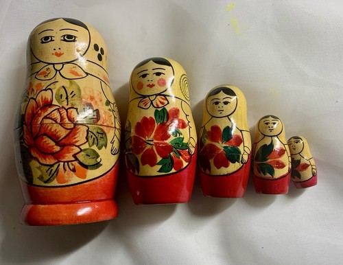 Russian matryoshka nesting - matryoshka,