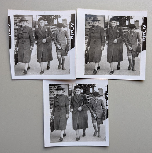Old walking photo women - 3,