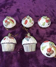 Cupcake Christmas Tree Baubles Decorations (Set of 6) Gold White Red Green Lot27