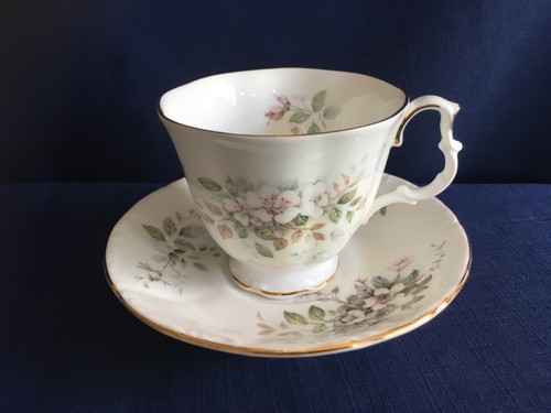 Royal albert haworth tea cup - royal,