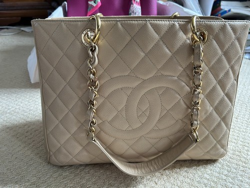 100 genuine chanel beige - chanel,