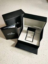 LEO Round Brilliant Cut & Pave