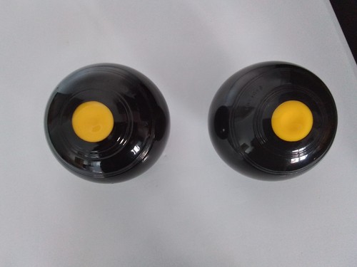Crown green bowls 8 - bowls., lignum