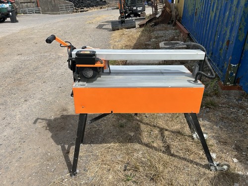 Vitrex wet tile cutter saw - tile,
