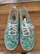Limited Edition Vans Size 4
