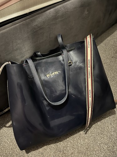 Navy tommy hilfiger tote - navy,