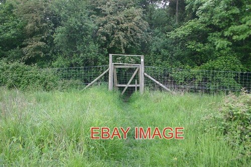 Photo gated deer fence - ,