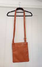 Jobis Cross Body Bag Tan Genuine Leather Shoulder Bag Zipped Pockets Adjustable
