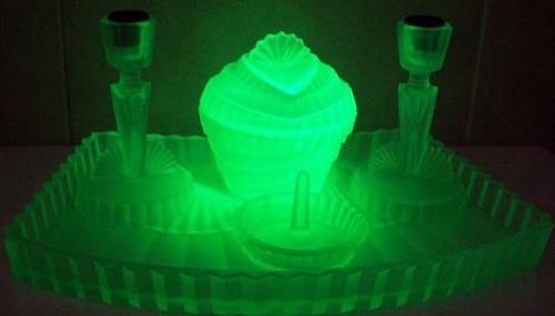 Art deco uranium green - art,
